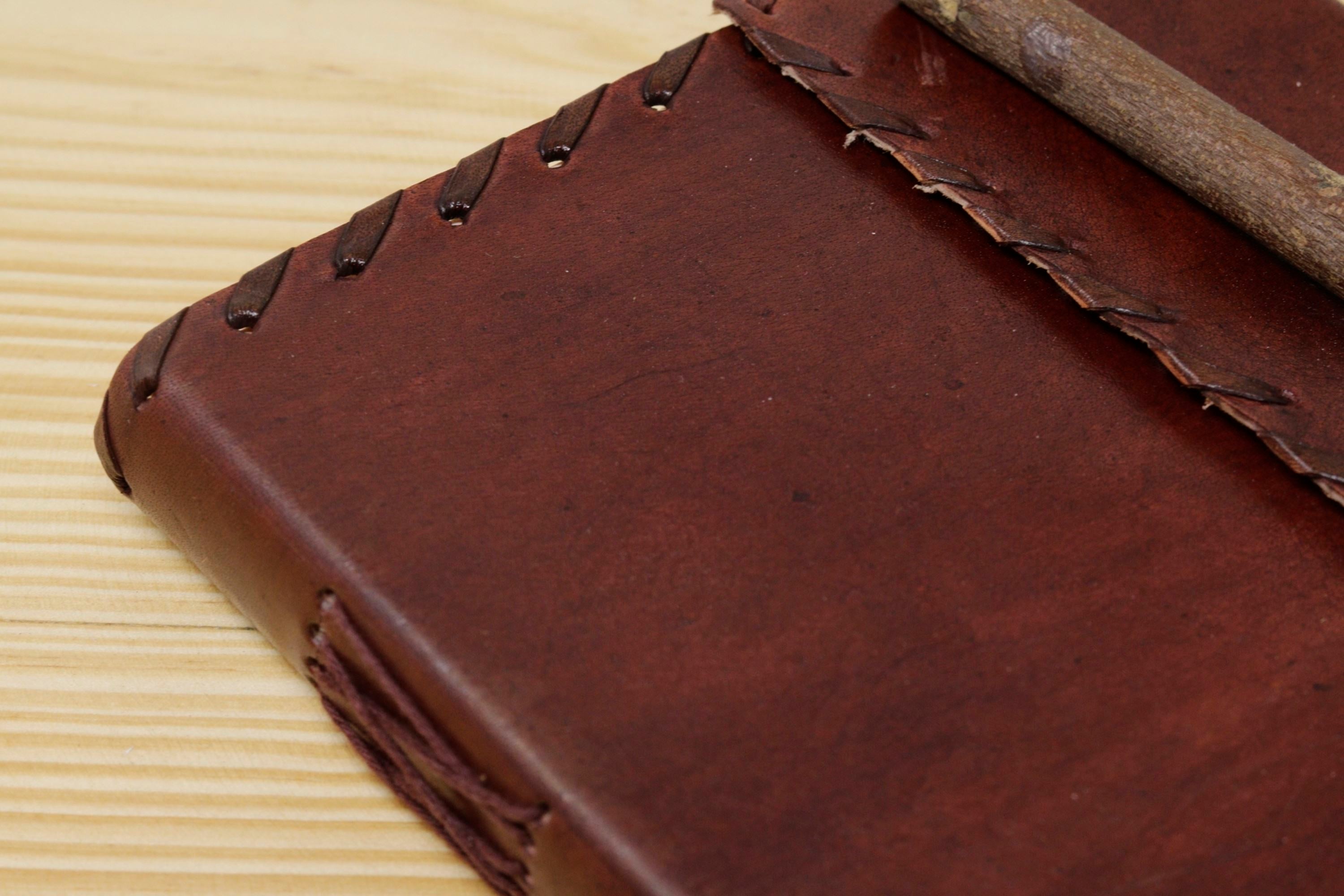 Handmade Vintage Leather Journal - Side Stitch Pencil